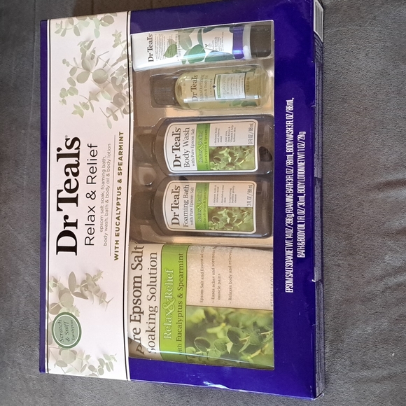 Dr Teals Skincare Dr Teals Relax Relief Bath Gift Set Poshmark